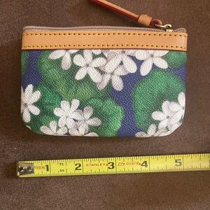 Dooney & Bourke Blue Floral wallet (NWOT)